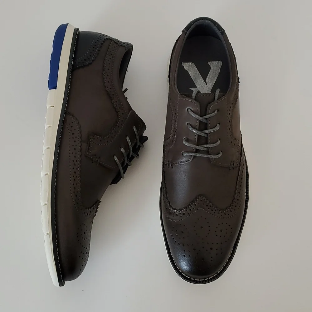Vance Co. Drake Leather Wingtip Oxford in Dark Grey/Black - Picture 14 of 15